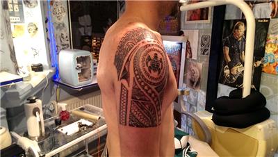 maori-kol-omuz-kapama-dovmesi---maori-sleeve-tattoo