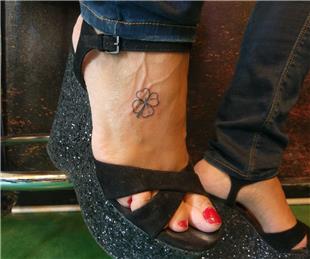 Ayak zerine Minimal Yonca Dvmesi / Clover Tattoo on Foot