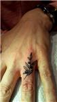 parmak-uzerine-zeytin-dali-dovmesi---olive-branch-tattoo-on-finger
