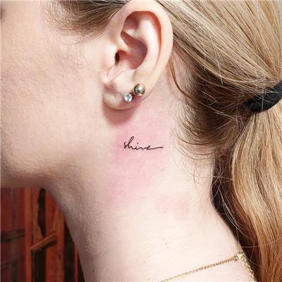 boyuna-shine-yazi-dovmesi---shine-neck-tattoo