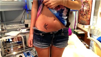 kirlangic-kus-dovmeleri---swallow-bird-tattoos