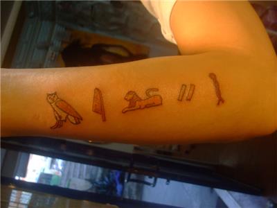 misir-hiyeroglifleri-harf-dovmesi---egyptian-hieroglyphics-tattoos