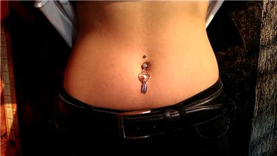 ruya-kapani-dus-kapani-gobek-piercing---dreamcatcher-navel-piercing