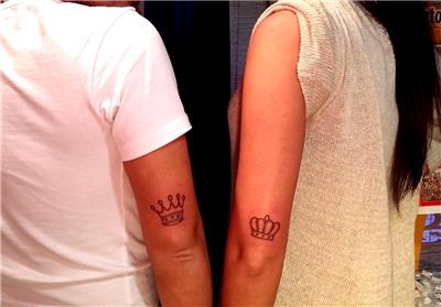 ciftlere-ozel-tac-dovmeleri---couple-crown-tattoos
