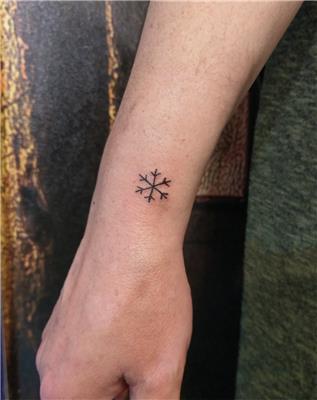 kar-tanesi-dovmesi---snowflake-tattoo