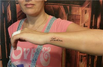 zehra-isim-dovmesi---name-tattoos