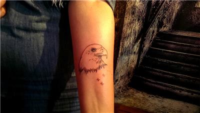 kartal-basi-ve-yildizlar-dovmesi----eagle-head-and-stars-tattoo