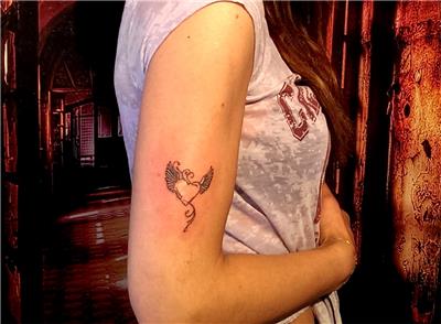 kalp-ve-kanat-dovmesi---heart-and-wing-tattoo