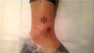 kar-tanesi-dovmesi---snow-flake-tattoo