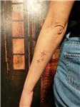 bilege-yildizlar-dovmesi---stars-tattoo