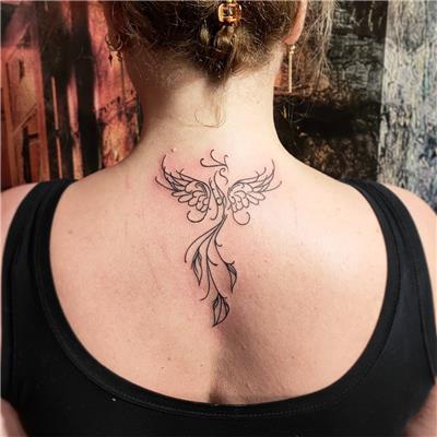 cizgisel-zumrudu-anka-kusu-kol-dovmesi---phoenix-tattoo