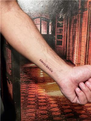 latince-vicdan-dovmesi---conscientia-tattoo
