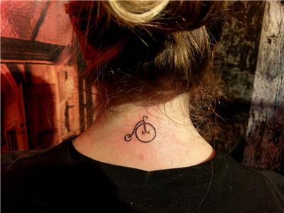 kalem-bisiklet-ve-h-harfi-dovmesi---pen-and-bicycle-tattoo-
