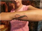 derin-isim-kapatma-sonsuzluk-tuy-ve-isim-dovmesi---name-tattoo-cover-up-with-infinity-name-feather-tattoo