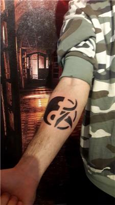 yarim-yine-yang-dovme---half-yin-yang-tattoo