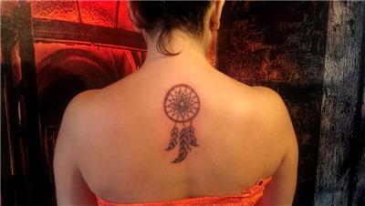 sirta-dus-kapani-ruya-kapani-kizilderili-dovmesi---dream-catcher-tattoo