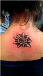 maya-sembolu-ortadan-kesilmis-deniz-kabugu-dovmesi---maia-symbol-winkle-tattoo