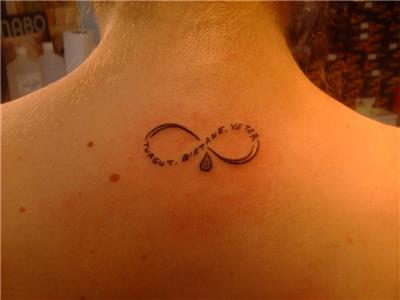 sonsuzluk-isareti-isim-ve-nazar-boncugu-dovmesi---infinity-symbol-names-and-evil-eye-tattoo