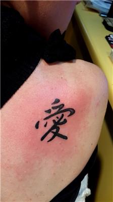 japonca-kanji-ask-dovmesi---japanese-kanji-love-tattoo-