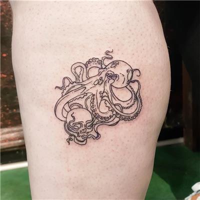 ahtapot-ve-kuru-kafa-dovmesi---octopus-and-skull-tattoo