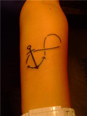 sonsuzluk-isareti-ve-capa-dovmesi---infinity-symbol-and-anchor-tattoo