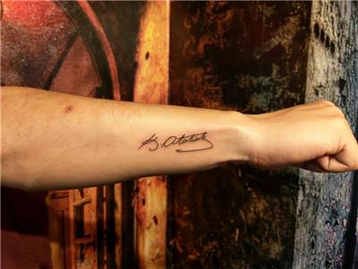 k-ataturk-imzasi-dovme---ataturk-signature-tattoo
