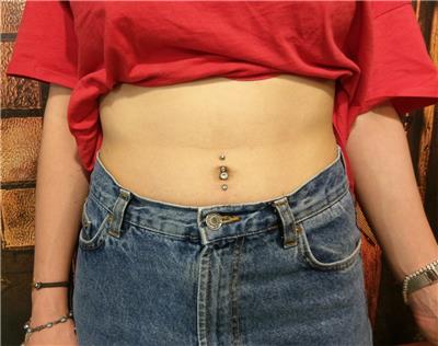 cift-gobek-piercing---double-navel-piercing