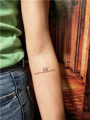 minimal-cizgisel-kedi-dovmesi---minimal-line-cat-tattoo