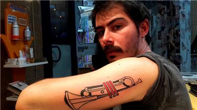 trompet-dovmesi---trumpet-tattoo