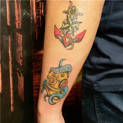 ahtapot-ve-dalis-basligi-dovmesi---octopus-and-diving-helmet-tattoo