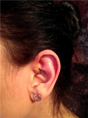 on-kulak-kikirdak-halka-piercing---forward-helix-ring-piercing