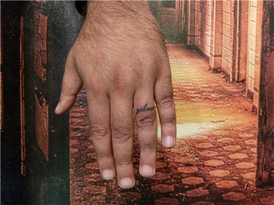 parmaga-alyans-yuzuk-isim-dovmesi---finger-ring-tattoos