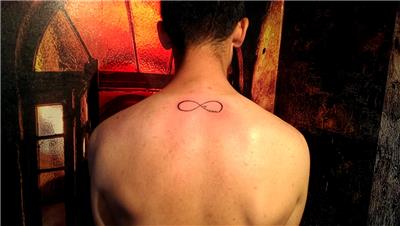 sonsuzluk-isareti-icine-isim-dovmesi---infinity-name-tattoos