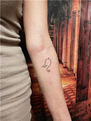 aslan-burcu-yildiz-gezegen-dovmesi---leo-horoscope-tattoo