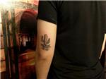 kaktus-ve-cicekler-dovmesi---old-school-cactus-and-flowers-tattoo