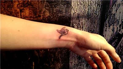 kus-dovmesi---bird-tattoo