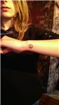 baris-isareti-dovmesi---peace-symbol-tattoo