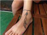 ayak-bilegine-tasli-ve-tuylerden-hal-hal-dovmesi---feather-anklet-tattoo