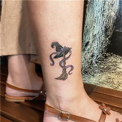 cadi-dovmesi---witch-tattoo