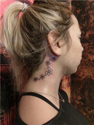 boyuna-cicek-dovmesi---flower-tattoos-on-neck