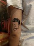 elvis-presley-cizgisel-yuz-cizimi-ve-sarki-sozu-dovmesi---elvis-presley-face-silhouette-now-or-never-tattoo