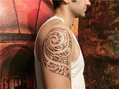 spiral-helezon-salyangoz-kabugu-fosili-dovmesi---spiral-snail-fossil-tattoo