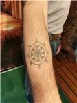 gemi-dumeni-dovmesi-renklendirme---ship-wheel-tattoo