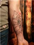 geyik-karaca-daglar-orman-doga-ve-el-dovmesi---deer-nature-and-hand-tattoo