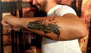 Ty ve Kular ile sim Dvmesi Kapatma almas / Name Tattoo Cover Up with Feather and Birds Tattoo