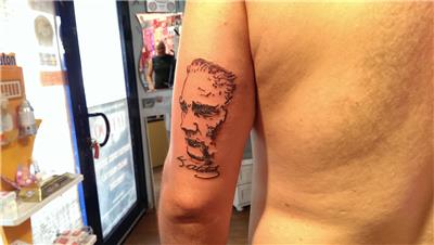 mustafa-kemal-ataturk-portresi-ve-imzasi-dovme---mustafa-kemal-ataturk-portrait-and-signature-tattoo