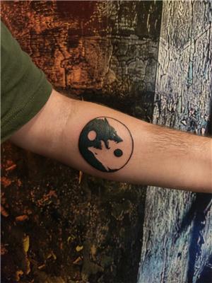 yin-yang-kurt-dovmesi---yin-yang-wolf-tattoo