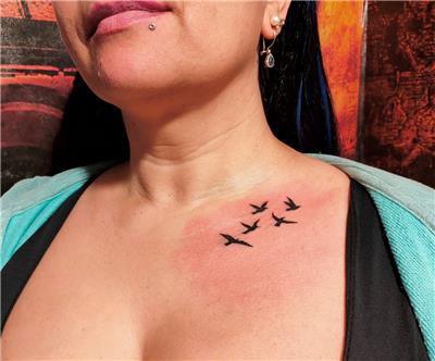 omuza-ucan-kuslar-dovmesi---flying-birds-tattoo