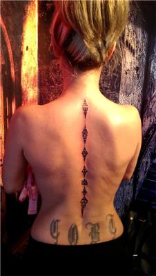 maori-motifleri-sirt-dovmesi---maori-back-tattoos