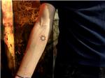 sembolik-minimal-gunes-dovmesi---sun-symbol-tattoo